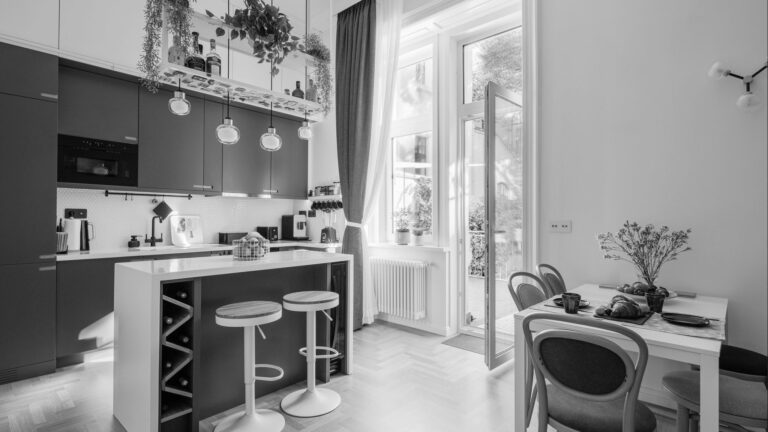 RR. Apartment